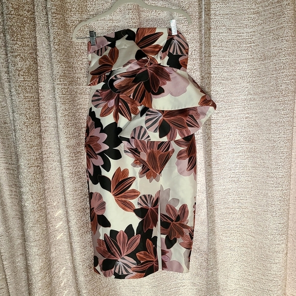 KEEPSAKE white floral Strapless Sheath Dress with Slit - Picture 2 of 11